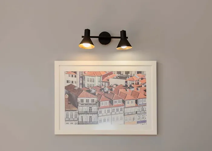 Liiiving In - Silver Light Πόρτο