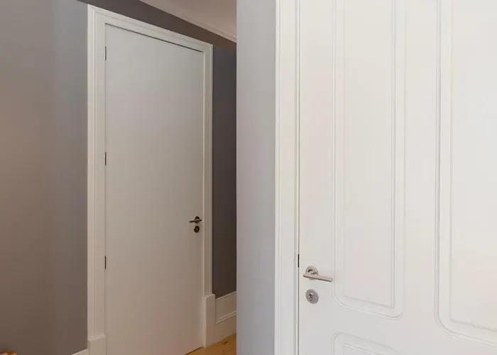 Liiiving In - Silver Light Apartament