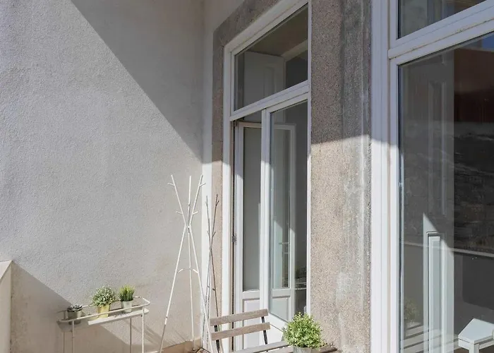 Liiiving In - Silver Light * 포르투