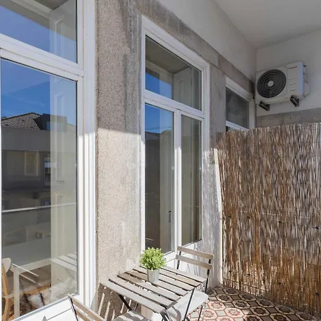 Liiiving In - Silver Light * Porto